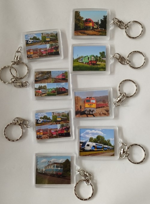 Mozdonyos kulcstartó