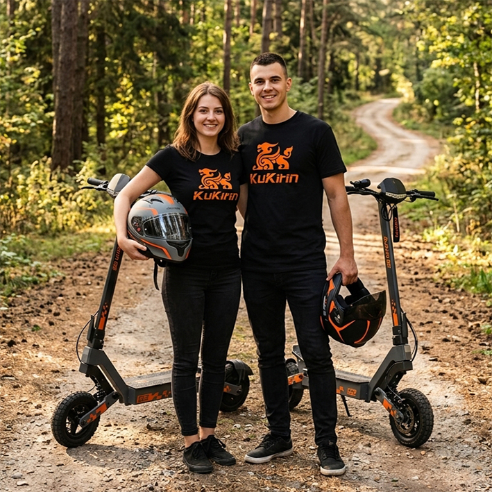 KuKirin logós rolleres póló