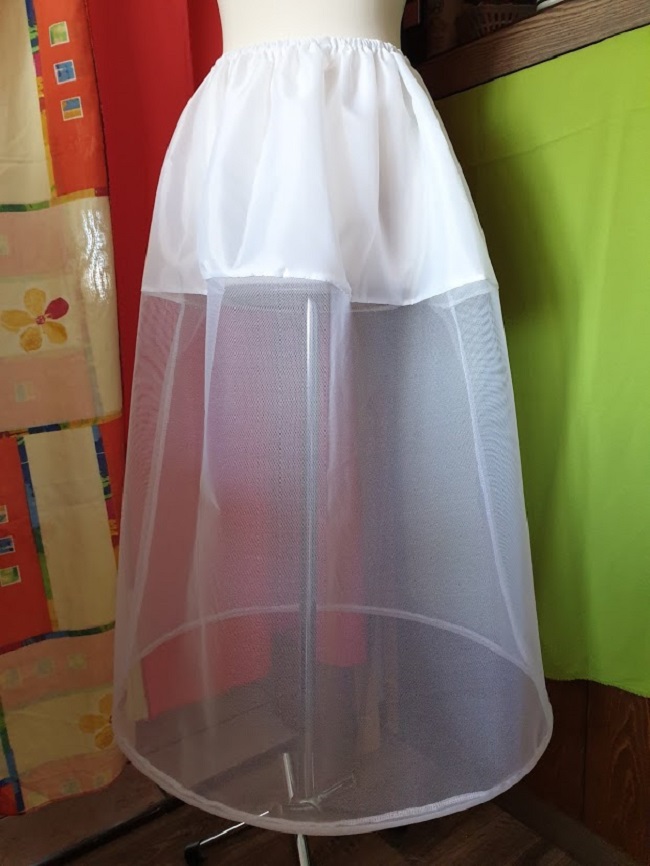 ESKÜVŐ ASZ15 - 1 körös fehér menyasszonyi alsószoknya abroncs selyem béléssel