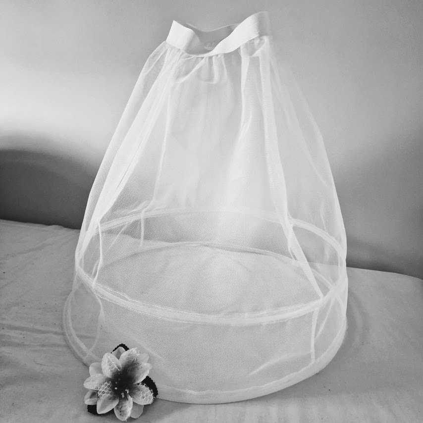 ESKÜVŐ ASZ33 - 2 karikás fehér gyerek alsószoknya abroncs lépéskönnyítő