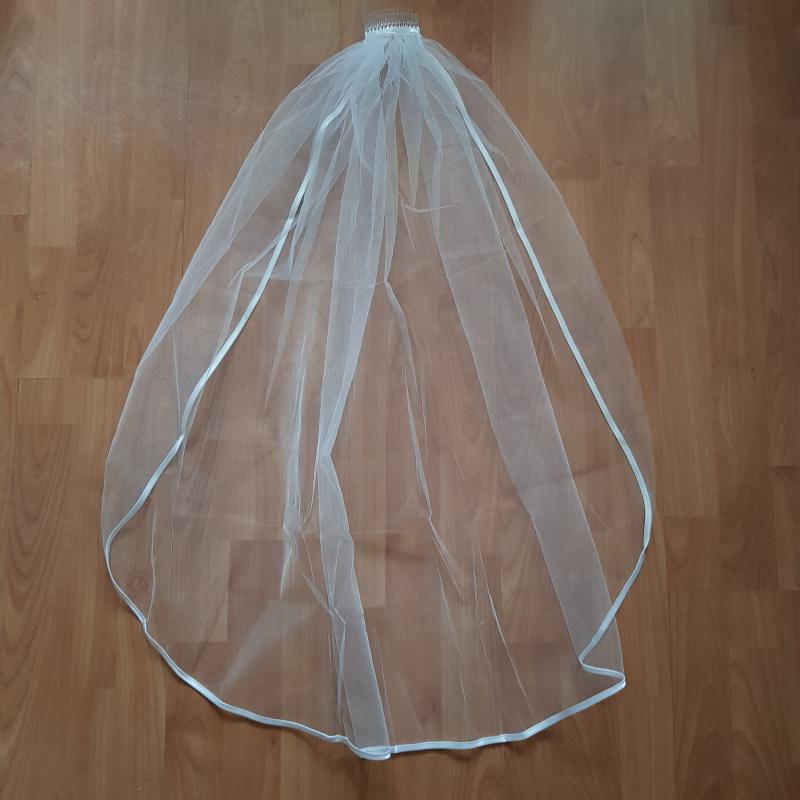 FTY38 - 1 rétegű szatén szélű Ekrü menyasszonyi fátyol 80x100cm