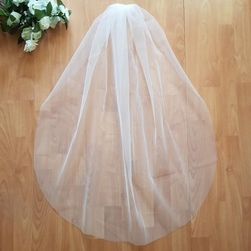 FTY45 - 1 rétegű szegetlen Ekrü menyasszonyi fátyol 100x100cm