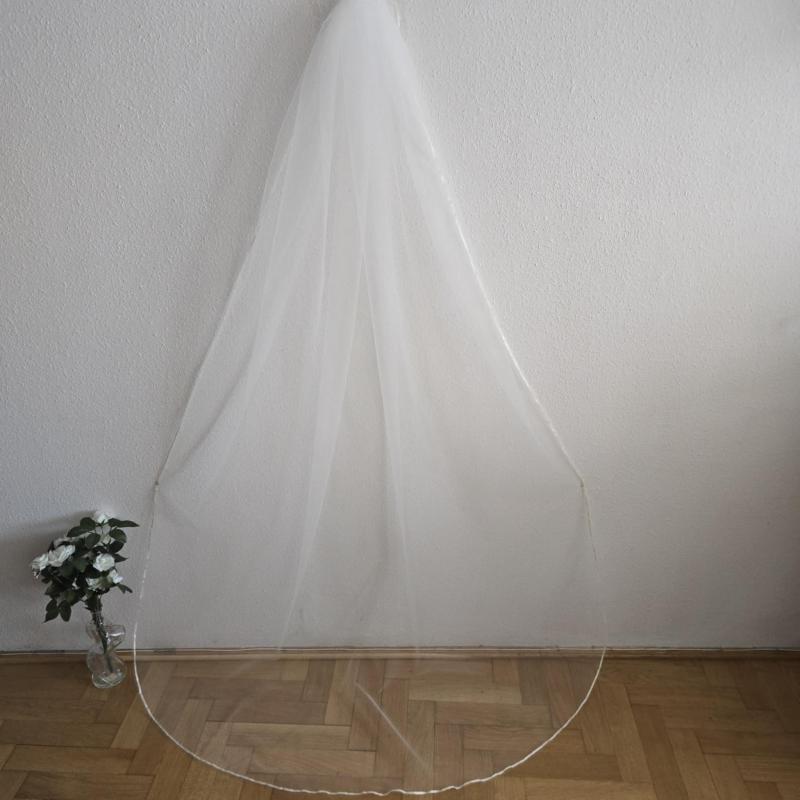 FTY134 - 1 rétegű 3mm-es szatén szélű Ekrü menyasszonyi fátyol 200x150cm