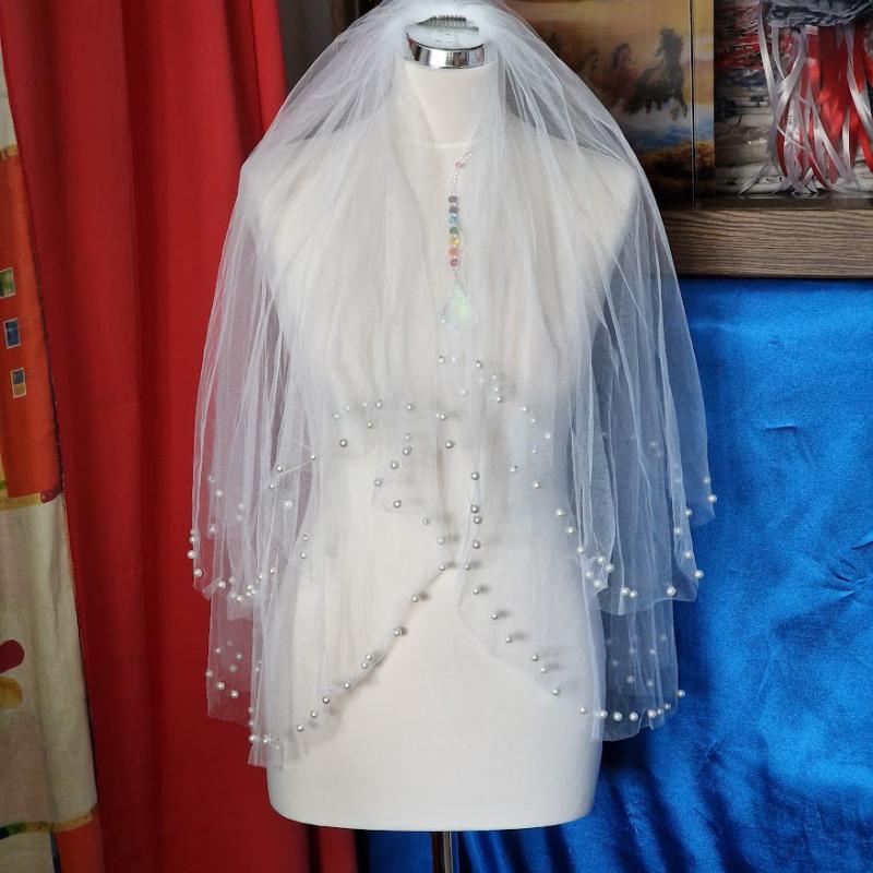 FTY145 - 2 rétegű szegetlen törtfehér gyöngyös menyasszonyi fátyol 56-75x150cm