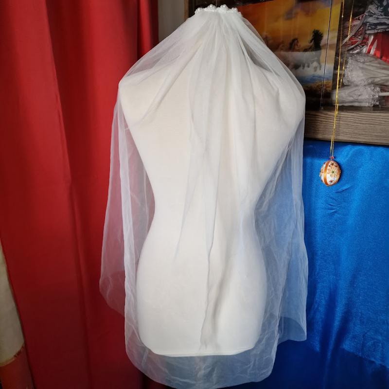 FTY152 - 1 rétegű szegetlen csipke virágos Ekrü menyasszonyi fátyol 80x150cm