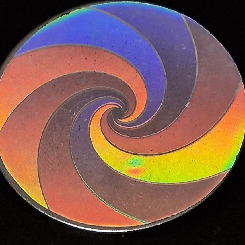 Kitűző bross BRO232 - Szivárványban játszó 40mm-es