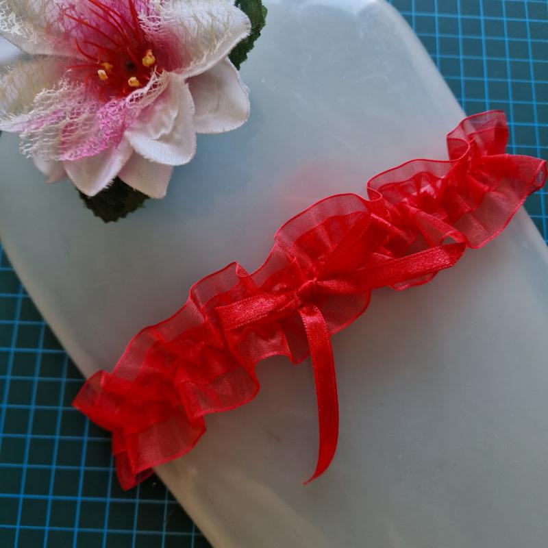 ESKÜVŐ HAK33B - 38mm-es Piros színű organza Harisnyakötő Combcsipke