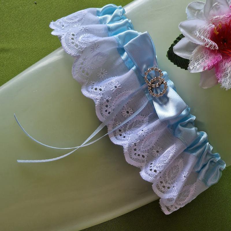 ESKÜVŐ HAK82 - 70mm-es kék-fehér színű masnis Madeira-szatén Harisnyakötő Combcsipke Legényfogó