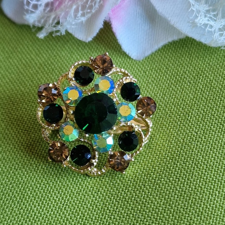 Kitűző bross BRO357 - Zöld köves melltű 23mm