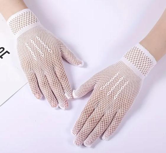 ESKÜVŐ KTY95 - kb 25cm-es hálós fehér csipke kesztyű