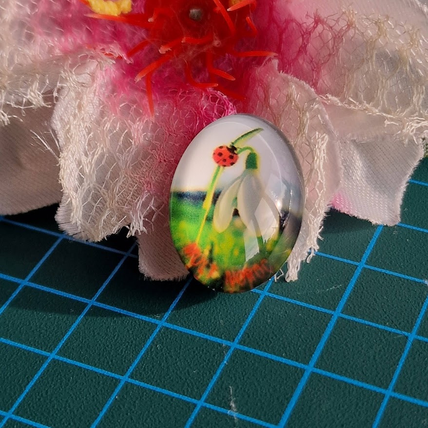 Kitűző bross BRO409 - Cobo Chong üveges hóvirág 18x26mm