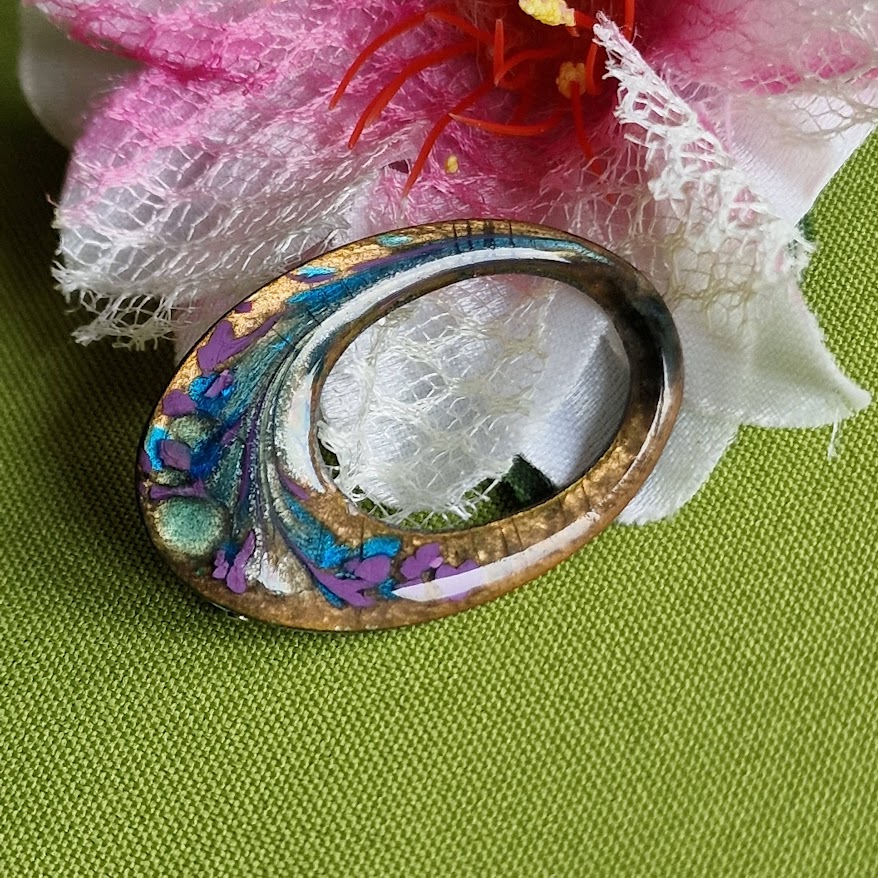 Kitűző bross BRO432 - Üvegfestékkel készült oális 35x45mm