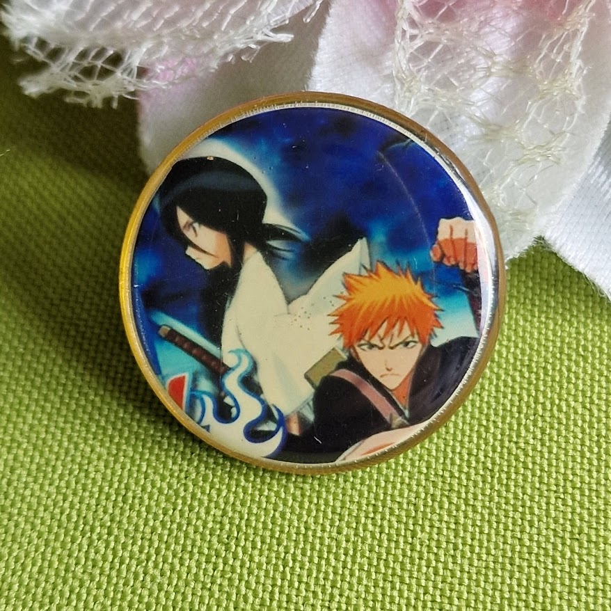 Kitűző bross BRO433 - BLEACH anime - Kuroszaki Icsigo Ø 28mm