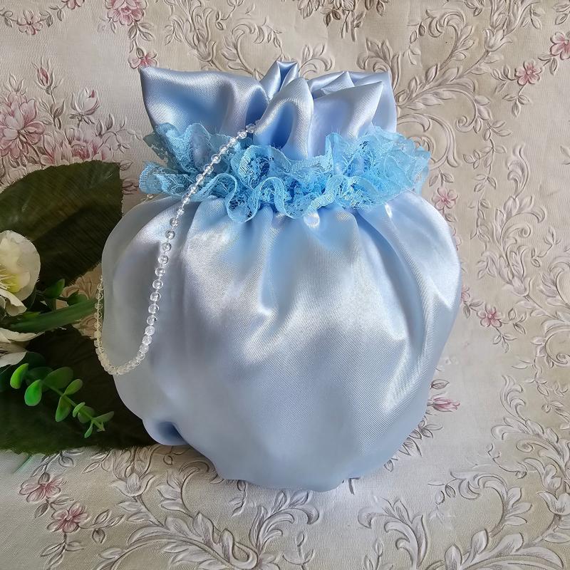 ESKÜVŐ MSZ18 - Világoskék Csipkés szatén menyasszonyi szütyő kistáska