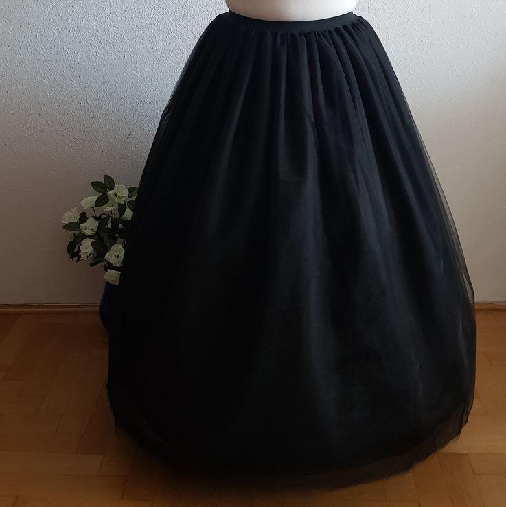 ESKÜVŐ ASZ36I – 5 rétegű fekete maxi tüll szoknya