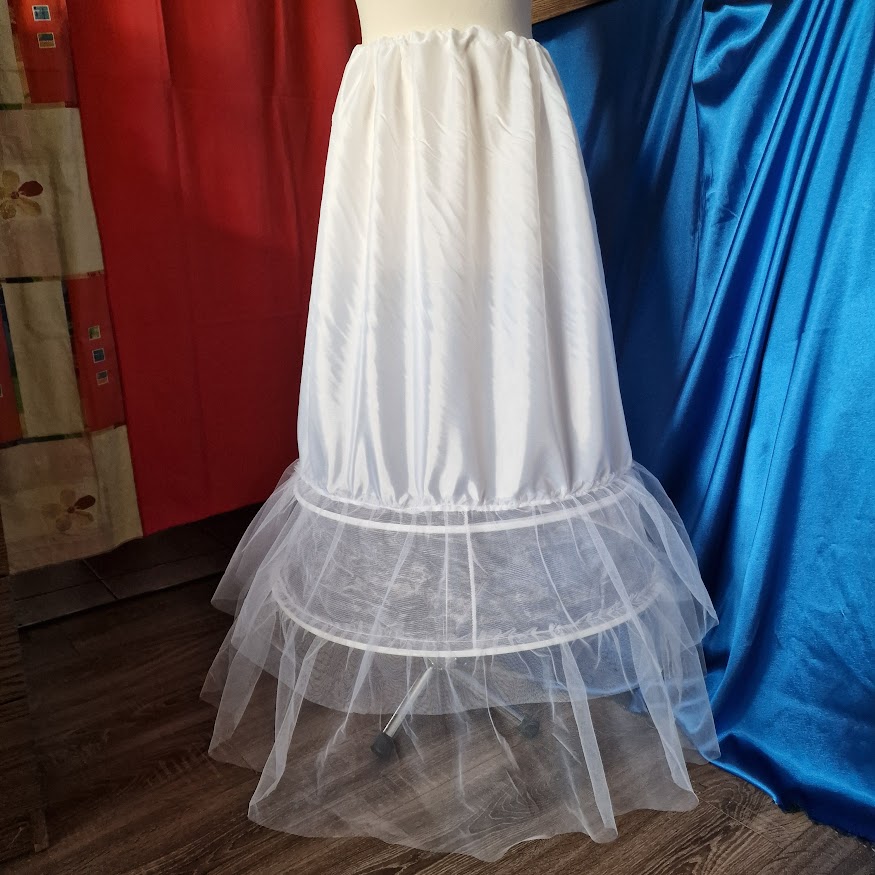 ESKÜVŐ ASZ75 - 2 körös fodros fehér selyem menyasszonyi alsószoknya abroncs