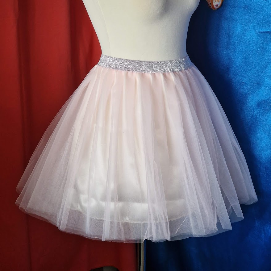 ESKÜVŐ ASZ93 - 4 plusz 1 rétegű 45cm-es tüll szoknya csilogós derékkal