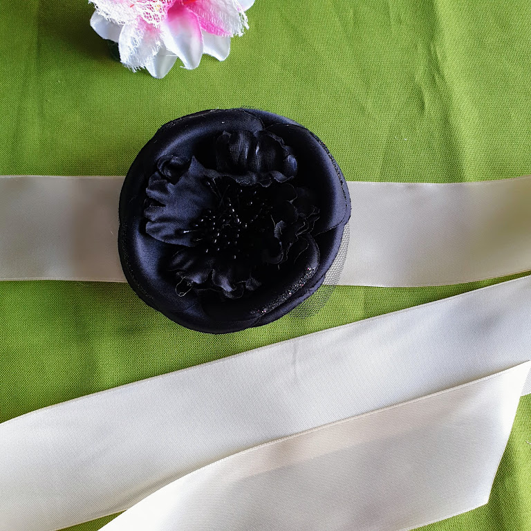 ESKÜVŐ MÖV15 - 11cm-es fekete színű virágos menyasszonyi öv