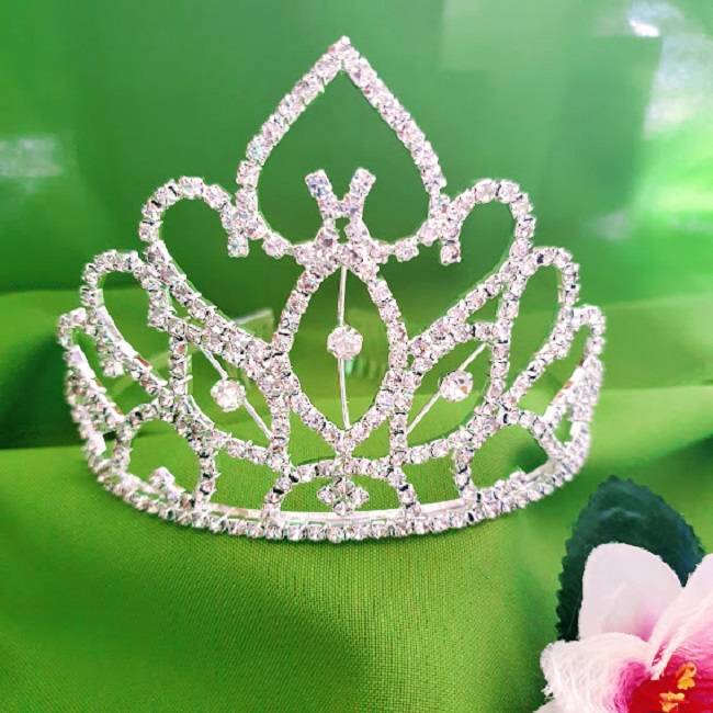 ESKÜVŐ HAD115 - 9cm magas Menyasszonyi Tiara  Korona Hajdísz fésűvel
