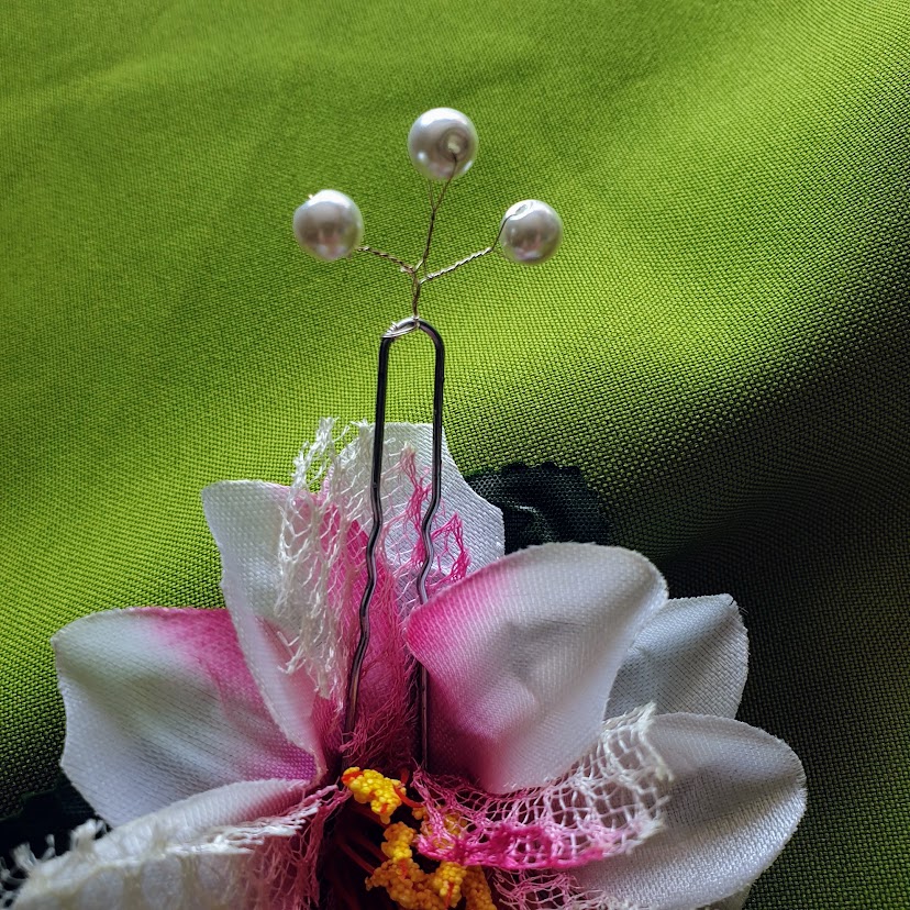 ESKÜVŐ HAD104 - Menyasszonyi 3 ágú gyöngyös hajtű hajdísz