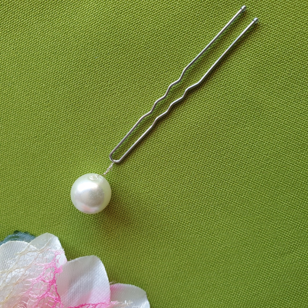 ESKÜVŐ HAD198 - Fehér 12mm-es gyöngyös hajtű