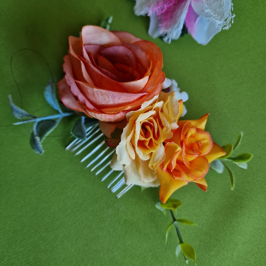 ESKÜVŐ HAD223 - Selyem rózsás hajfésű hajtű