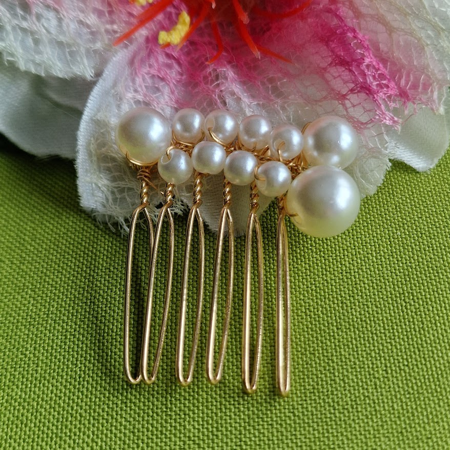 ESKÜVŐ HAD237 - Gyöngyös hajfésű hajdísz