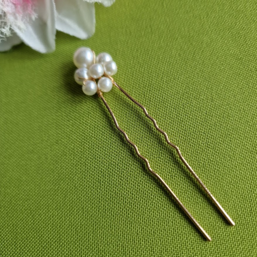 ESKÜVŐ HAD242 - Arany színű 7 gyöngyös hajtű hajdísz