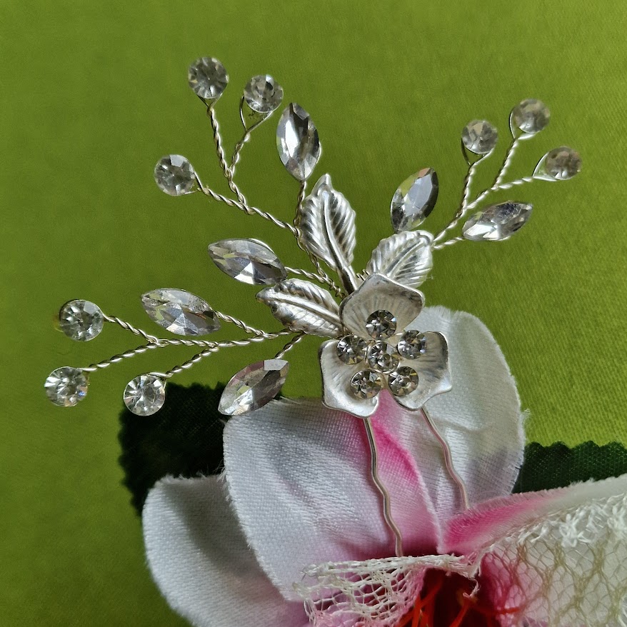ESKÜVŐ HAD253 - Ezüst színű virágos ágacskás strasszköves hajtú hajdísz