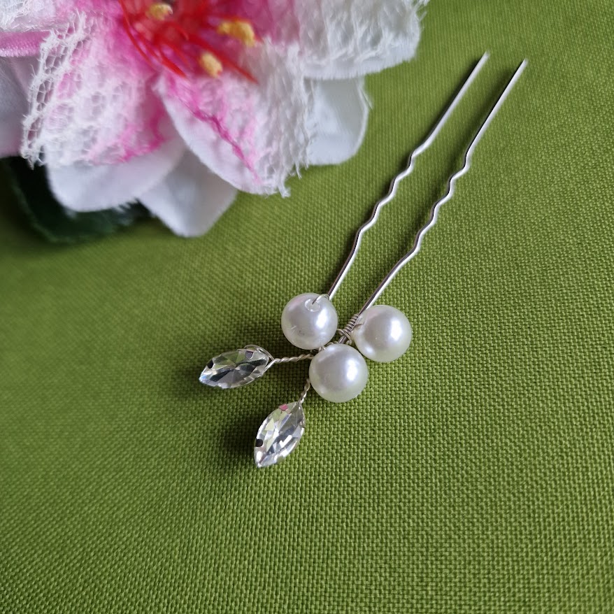 ESKÜVŐ HAD259 - Fehér gyöngyös köves hajtű