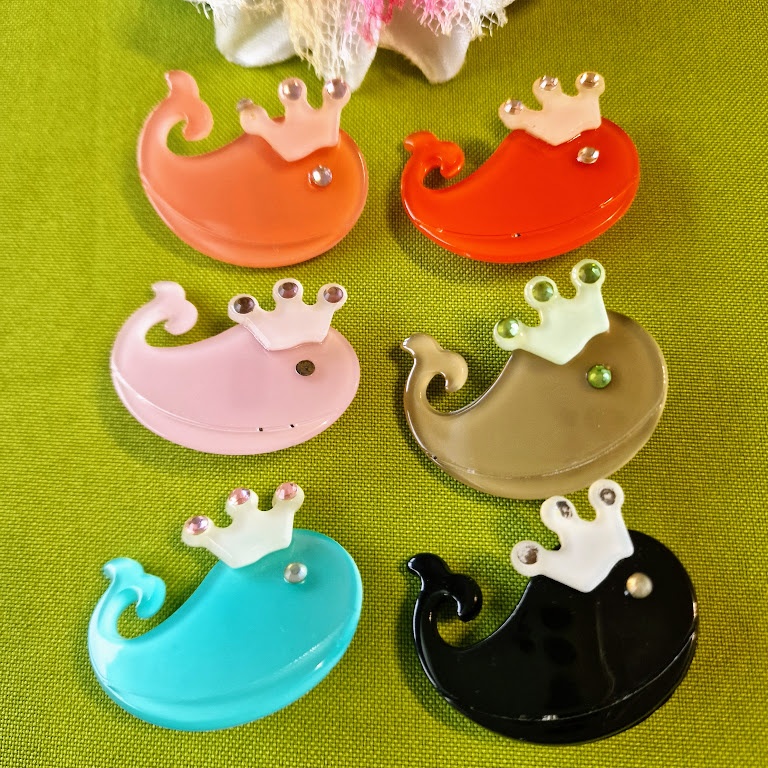 ESKÜVŐ HPT50 - Delfin formájú strasszköves hajpánt hajráf dísz - bross kitűző