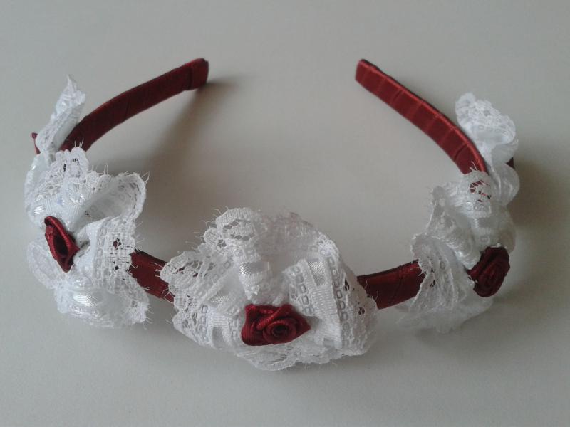 ESKÜVŐ HPT08 - Fehér csipke virágos bordó hajpánt hajráf