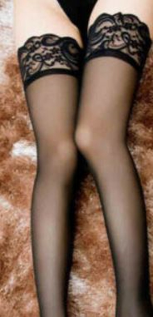 ESKÜVŐ FEN08 - Szexi elasztikus fekete csipkés harisnya combfix