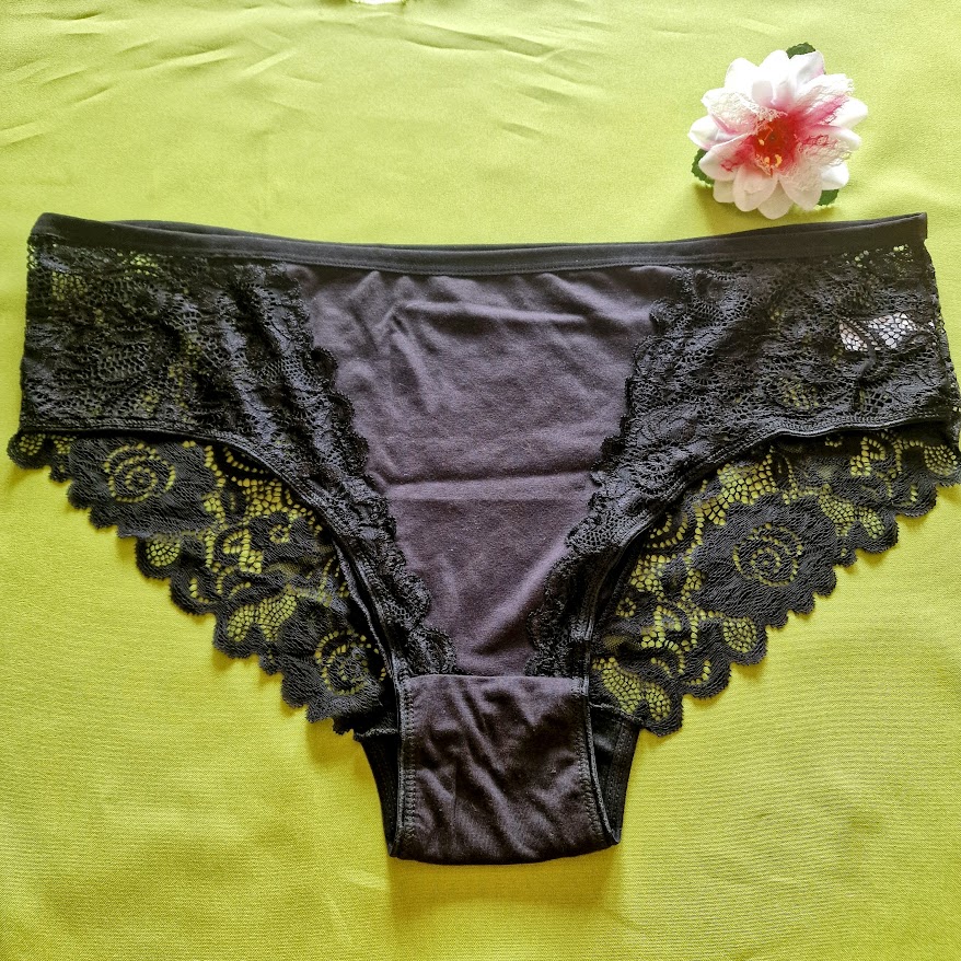 FEN144-1 - Hagyományos fazonú pamutos női bugyi - fekete 5XL-es