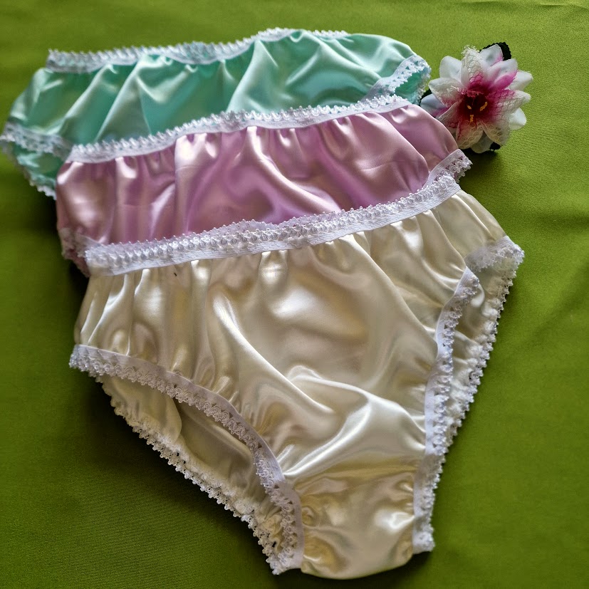 FEN78-3-6 - 3db Hagyományos fazonú szatén bugyi - pasztel