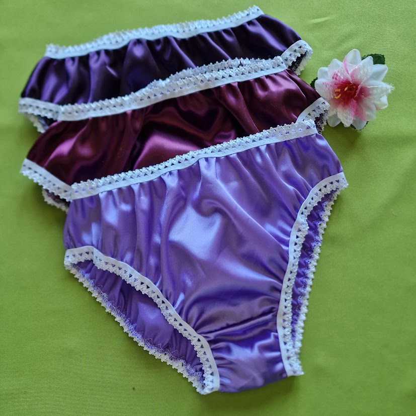 FEN78-3-3 - 3db Hagyományos fazonú szatén bugyi - lilák