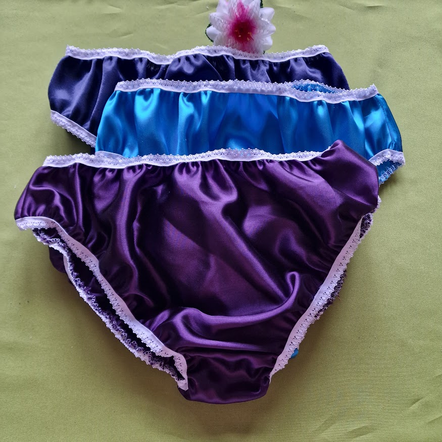 FEN48-8-5 - 3db Hagyományos fazonú szatén bugyi - lila türkiz kék