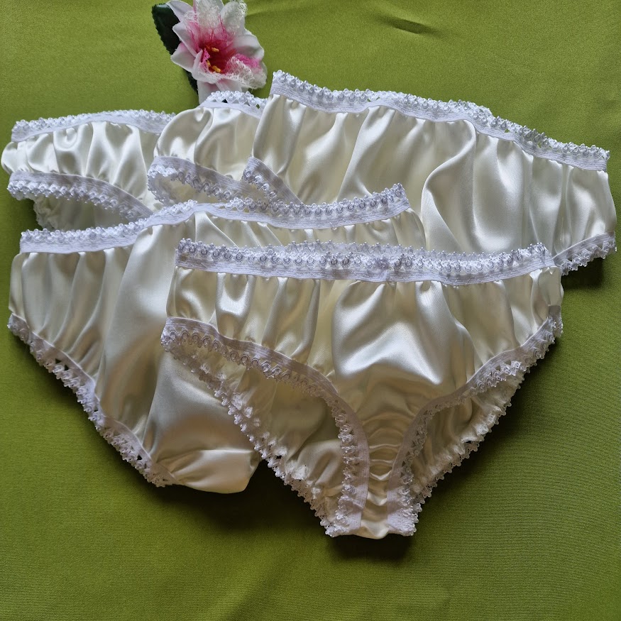 FEN70-8 - 5db Brazil tanga szatén bugyi - ekrü